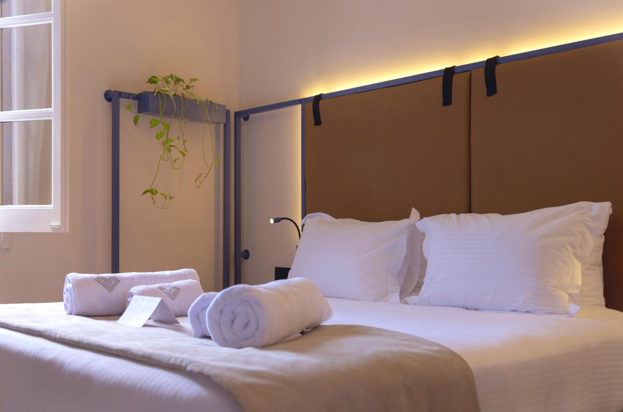 Heart Hotel ลิมาซอล ภายนอก รูปภาพ